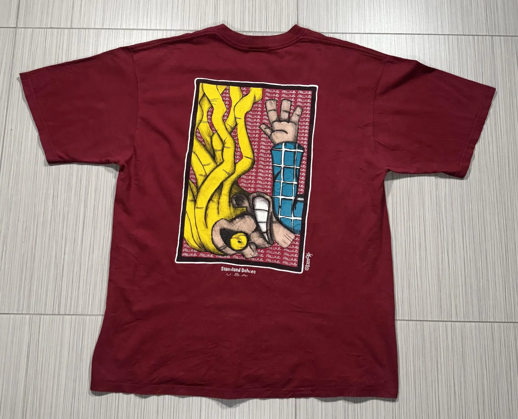Vintage Standard Deluxe Graphic T Shirt (Size L) — RootsBK